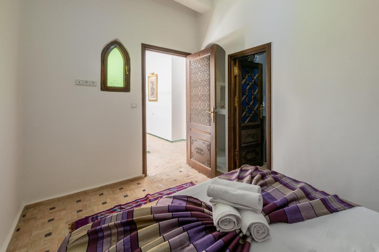 Sultana Riad *