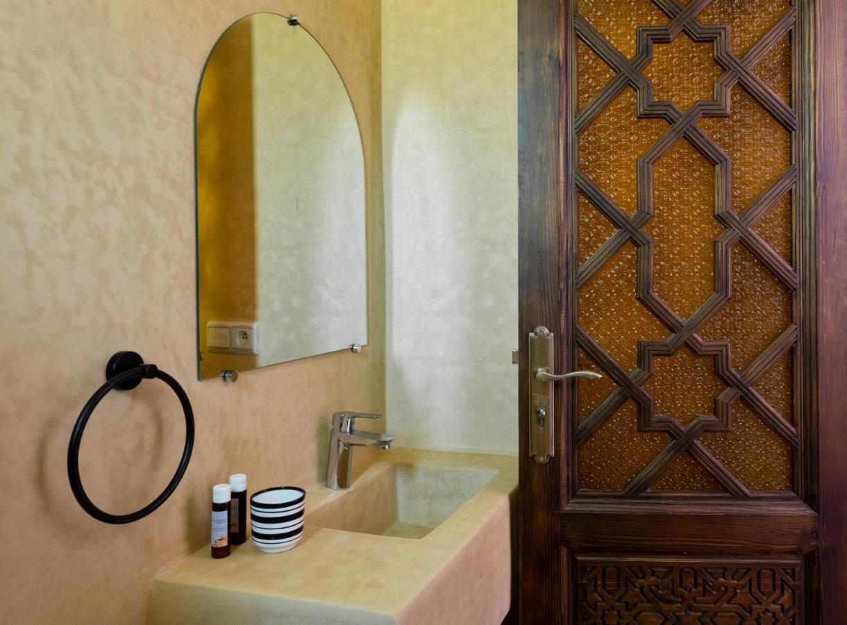 Sultana Riad